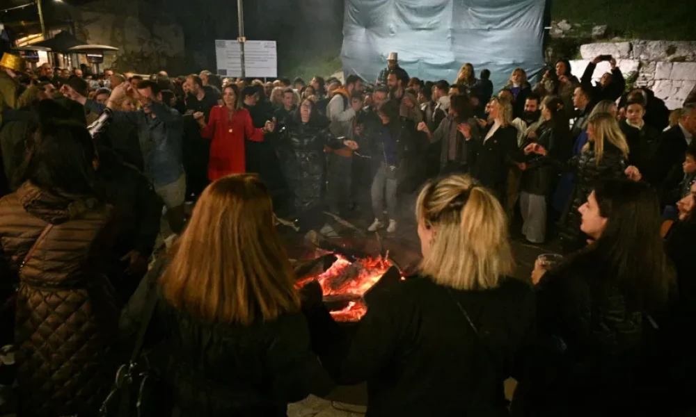 Λάρισα: Όλη η πόλη σε ρυθμούς καρναβαλιού (Βίντεο-Εικόνες)